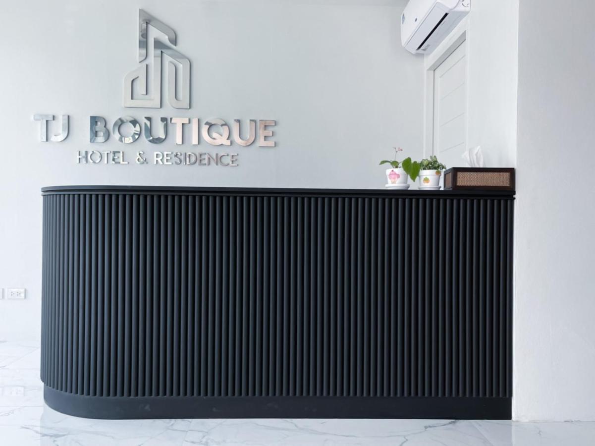 Tj Boutique Hotel Uthai Thani Esterno foto
